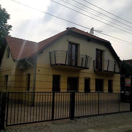 Апартаменти Frank Apartmanhaz Балатонбоглар Екстер'єр фото
